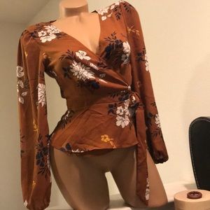 FOREVER 21 Wrap Tie Long Sleeve Blouse tip